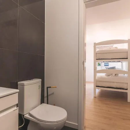 Atlantic Lookout By Atlantic 칼례타