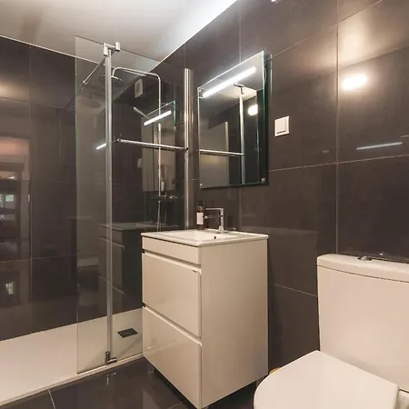 Atlantic Lookout By Atlantic * 칼례타